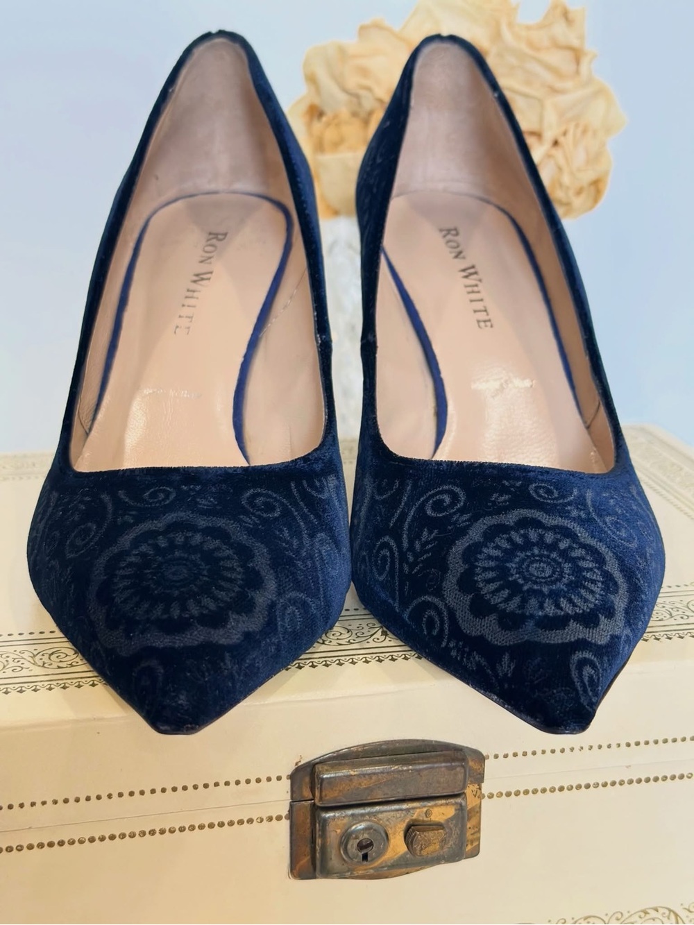 Ron White DWP1 Midnight Velvet Blue Kitten Heels - Picture 11 of 17